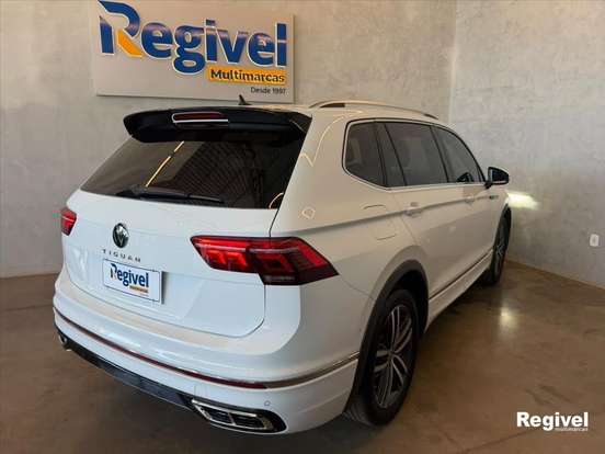 VOLKSWAGEN-TIGUAN-2.0 300 TSI GASOLINA ALLSPACE R-LINE AUTOMÁTICO VOLKSWAGEN-TIGUAN-2024