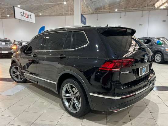 VOLKSWAGEN-TIGUAN-2019