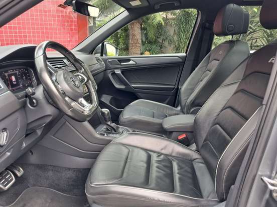 VOLKSWAGEN-TIGUAN-2020