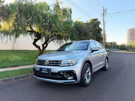 VOLKSWAGEN-TIGUAN-2019