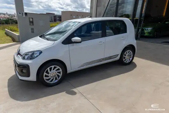 VOLKSWAGEN-UP-1.0 170 TSI TOTAL FLEX CONNECT 4P MANUAL VOLKSWAGEN-UP-2019