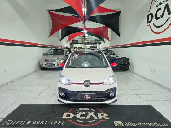 VOLKSWAGEN-UP-2018