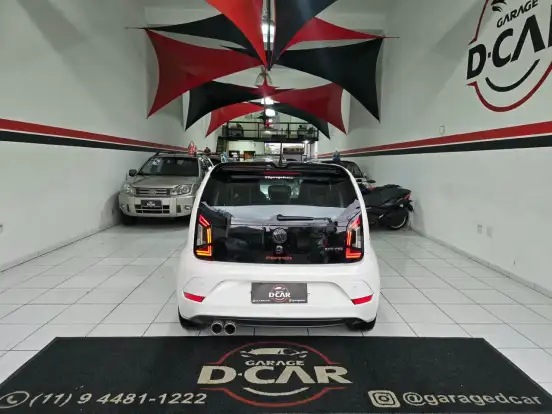 VOLKSWAGEN-UP-2018