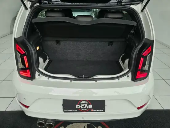 VOLKSWAGEN-UP-2018