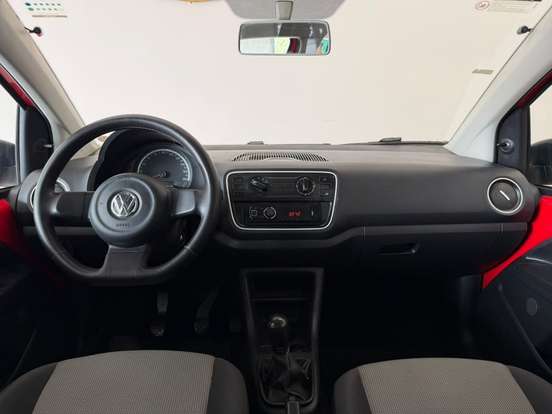 VOLKSWAGEN-UP-2015