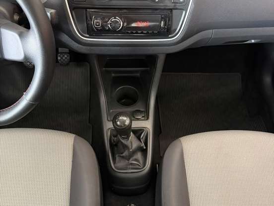 VOLKSWAGEN-UP-1.0 MPI TAKE UP 12V FLEX 4P MANUAL VOLKSWAGEN-UP-2015
