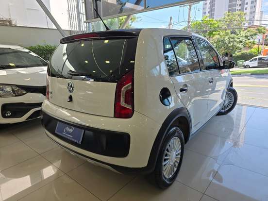 VOLKSWAGEN-UP-1.0 MPI TAKE UP 12V FLEX 4P MANUAL VOLKSWAGEN-UP-2017