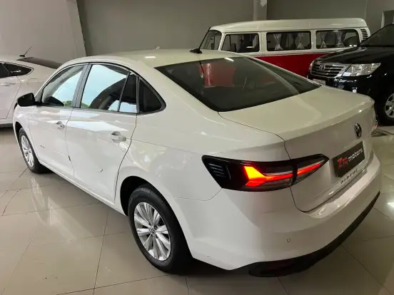 VOLKSWAGEN-VIRTUS-2023