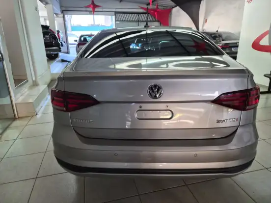 VOLKSWAGEN-VIRTUS-2022