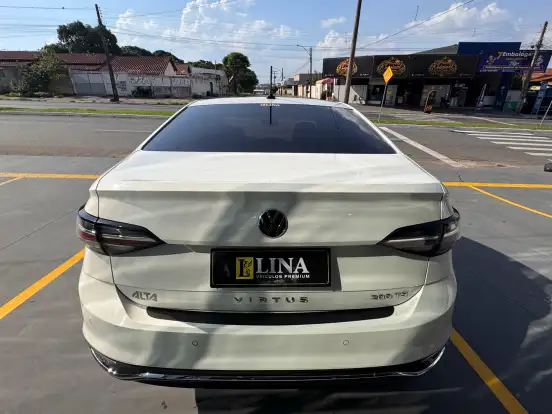 VOLKSWAGEN-VIRTUS-1.0 200 TSI COMFORTLINE AUTOMÁTICO VOLKSWAGEN-VIRTUS-2023