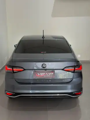 VOLKSWAGEN-VIRTUS-1.0 200 TSI HIGHLINE AUTOMÁTICO VOLKSWAGEN-VIRTUS-2025