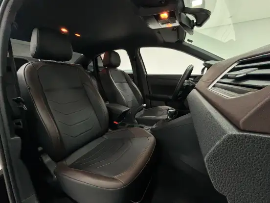VOLKSWAGEN-VIRTUS-1.0 200 TSI HIGHLINE AUTOMÁTICO VOLKSWAGEN-VIRTUS-2025