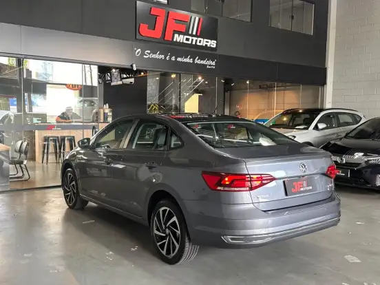 VOLKSWAGEN-VIRTUS-2021