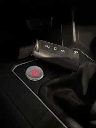 VOLKSWAGEN-VIRTUS-2023
