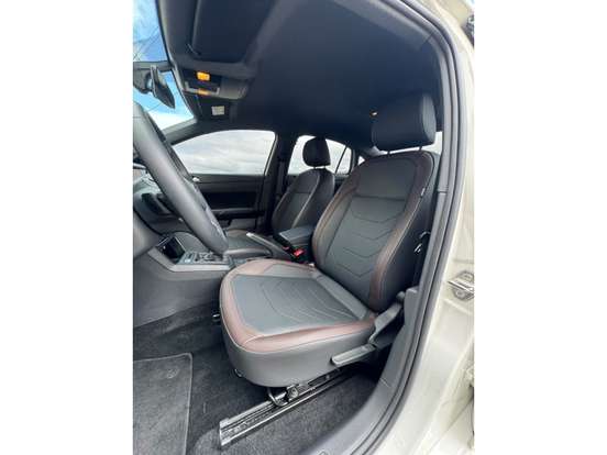 VOLKSWAGEN-VIRTUS-1.0 200 TSI HIGHLINE AUTOMÁTICO VOLKSWAGEN-VIRTUS-2025