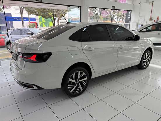 VOLKSWAGEN-VIRTUS-2024
