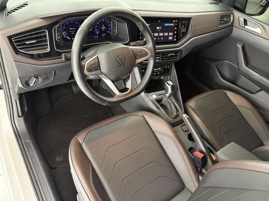 VOLKSWAGEN-VIRTUS-1.0 200 TSI HIGHLINE AUTOMÁTICO VOLKSWAGEN-VIRTUS-2024