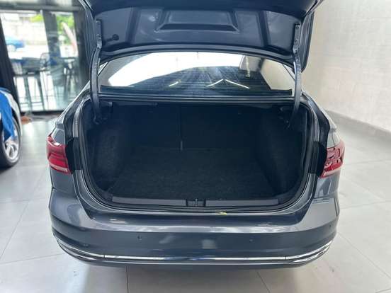 VOLKSWAGEN-VIRTUS-1.0 200 TSI HIGHLINE AUTOMÁTICO VOLKSWAGEN-VIRTUS-2017