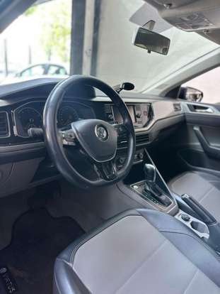 VOLKSWAGEN-VIRTUS-1.0 200 TSI HIGHLINE AUTOMÁTICO VOLKSWAGEN-VIRTUS-2017