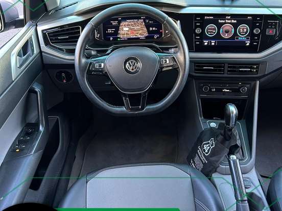 VOLKSWAGEN-VIRTUS-1.0 200 TSI HIGHLINE AUTOMÁTICO VOLKSWAGEN-VIRTUS-2019