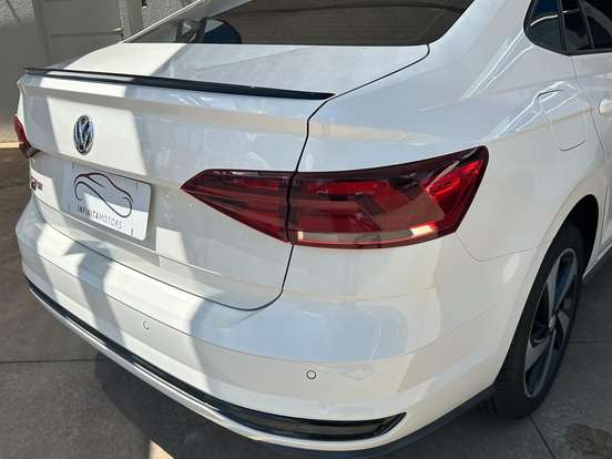 VOLKSWAGEN-VIRTUS-2020