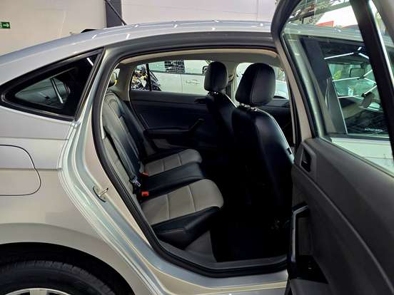 VOLKSWAGEN-VIRTUS-2018