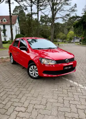 VOLKSWAGEN-VOYAGE-2015