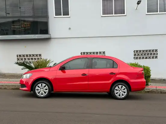 VOLKSWAGEN-VOYAGE-2012