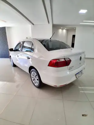 VOLKSWAGEN-VOYAGE-2021