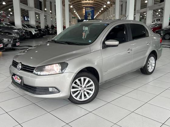 VOLKSWAGEN VOYAGE 1.6 MI 8V FLEX 4P AUTOMÁTICO