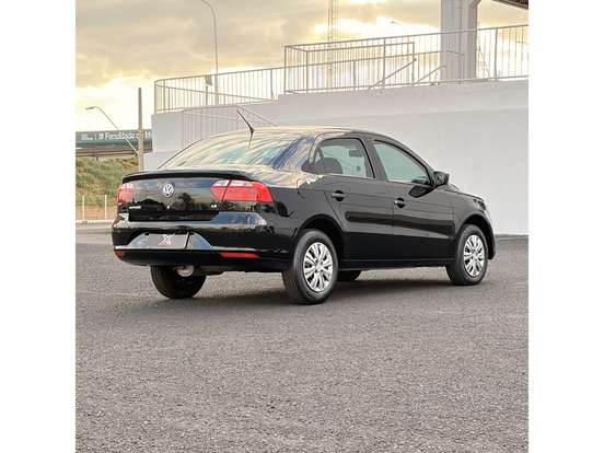 VOLKSWAGEN-VOYAGE-2013
