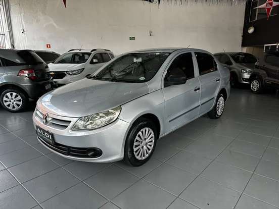 VOLKSWAGEN-VOYAGE-2012