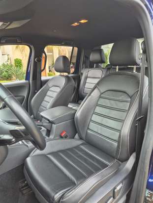 VOLKSWAGEN-AMAROK-2023