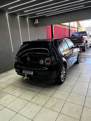 VOLKSWAGEN-GOLF-2010