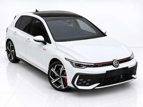 VOLKSWAGEN-GOLF-2026