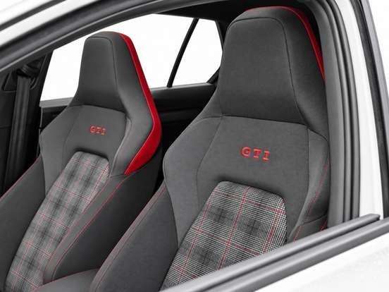 VOLKSWAGEN-GOLF-2.0 370 TSI GASOLINA GTI DSG VOLKSWAGEN-GOLF-2026