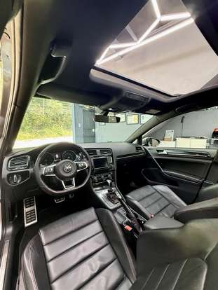 VOLKSWAGEN-GOLF-2017