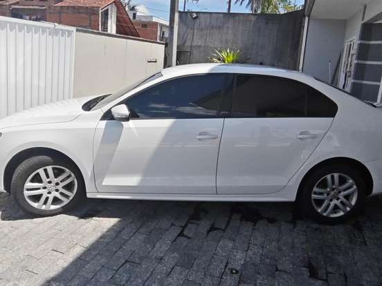 VOLKSWAGEN-JETTA-1.4 16V TSI COMFORTLINE GASOLINA 4P TIPTRONIC VOLKSWAGEN-JETTA-2017