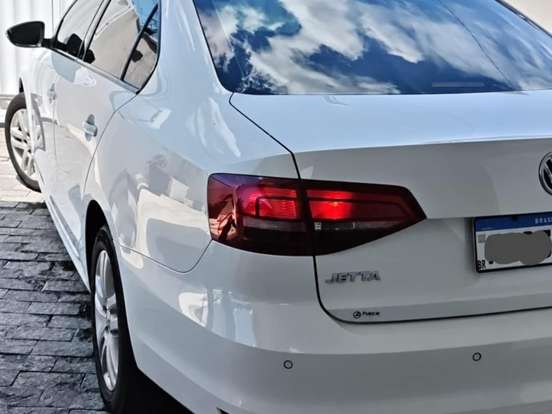 VOLKSWAGEN-JETTA-1.4 16V TSI COMFORTLINE GASOLINA 4P TIPTRONIC VOLKSWAGEN-JETTA-2017
