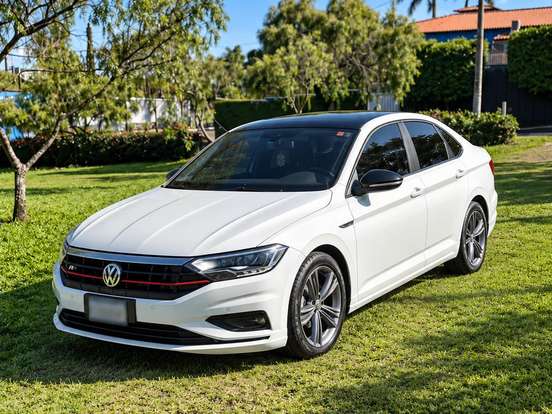VOLKSWAGEN-JETTA-1.4 250 TSI TOTAL FLEX R-LINE TIPTRONIC VOLKSWAGEN-JETTA-2018