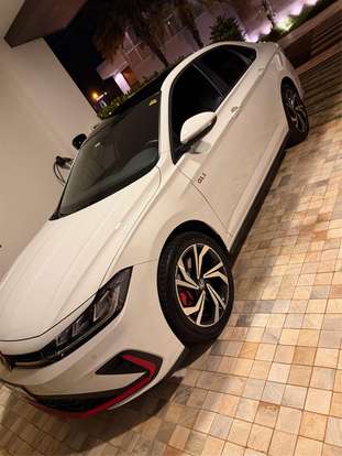 VOLKSWAGEN-JETTA-2025