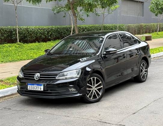 VOLKSWAGEN JETTA 2.0 TSI HIGHLINE 211CV GASOLINA 4P TIPTRONIC