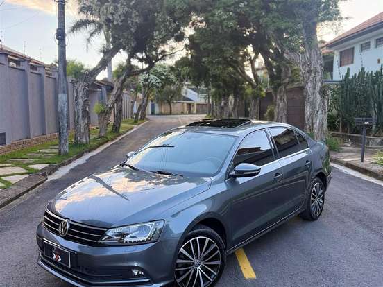 VOLKSWAGEN-JETTA-2.0 TSI HIGHLINE 211CV GASOLINA 4P TIPTRONIC VOLKSWAGEN-JETTA-2017