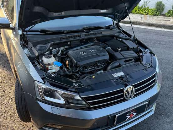 VOLKSWAGEN-JETTA-2.0 TSI HIGHLINE 211CV GASOLINA 4P TIPTRONIC VOLKSWAGEN-JETTA-2017