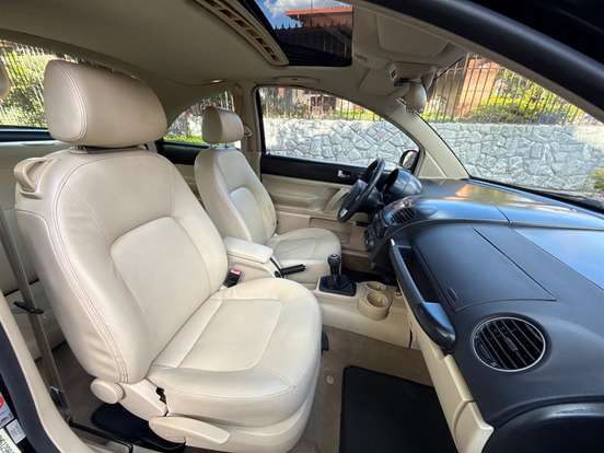 VOLKSWAGEN-NEW BEETLE-2.0 MI 8V GASOLINA 2P MANUAL VOLKSWAGEN-NEW BEETLE-2007