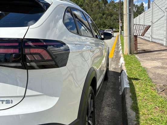 VOLKSWAGEN-NIVUS-1.0 200 TSI TOTAL FLEX HIGHLINE AUTOMÁTICO VOLKSWAGEN-NIVUS-2022