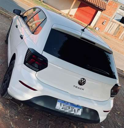 VOLKSWAGEN-POLO-2024