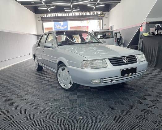 VOLKSWAGEN SANTANA 2.0 MI COMFORTLINE 8V GASOLINA 4P MANUAL