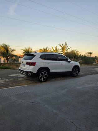 VOLKSWAGEN TAOS 1.4 250 TSI TOTAL FLEX HIGHLINE AUTOMÁTICO