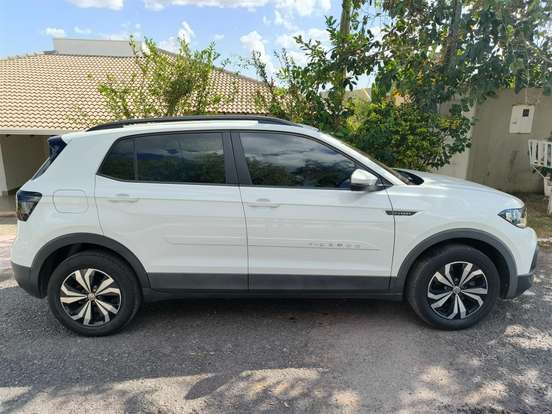 VOLKSWAGEN-T-CROSS-1.0 200 TSI TOTAL FLEX AUTOMÁTICO VOLKSWAGEN-T-CROSS-2021